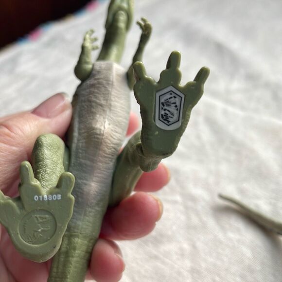 Jurassic World Battle damage Monolophosaurus articulation Mattel - Picture 3 of 9